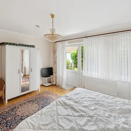 Komfortable Ferienwohnung Im Herzen Des Kurorts Mit Naehe Zum Strand Fuer Gemeinsamen Urlaub شقة