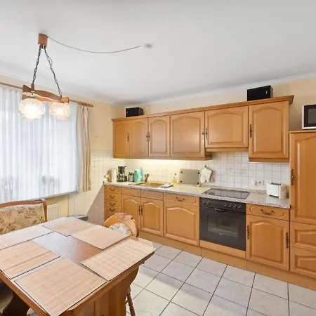 شقة Komfortable Ferienwohnung Im Herzen Des Kurorts Mit Naehe Zum Strand Fuer Gemeinsamen Urlaub *